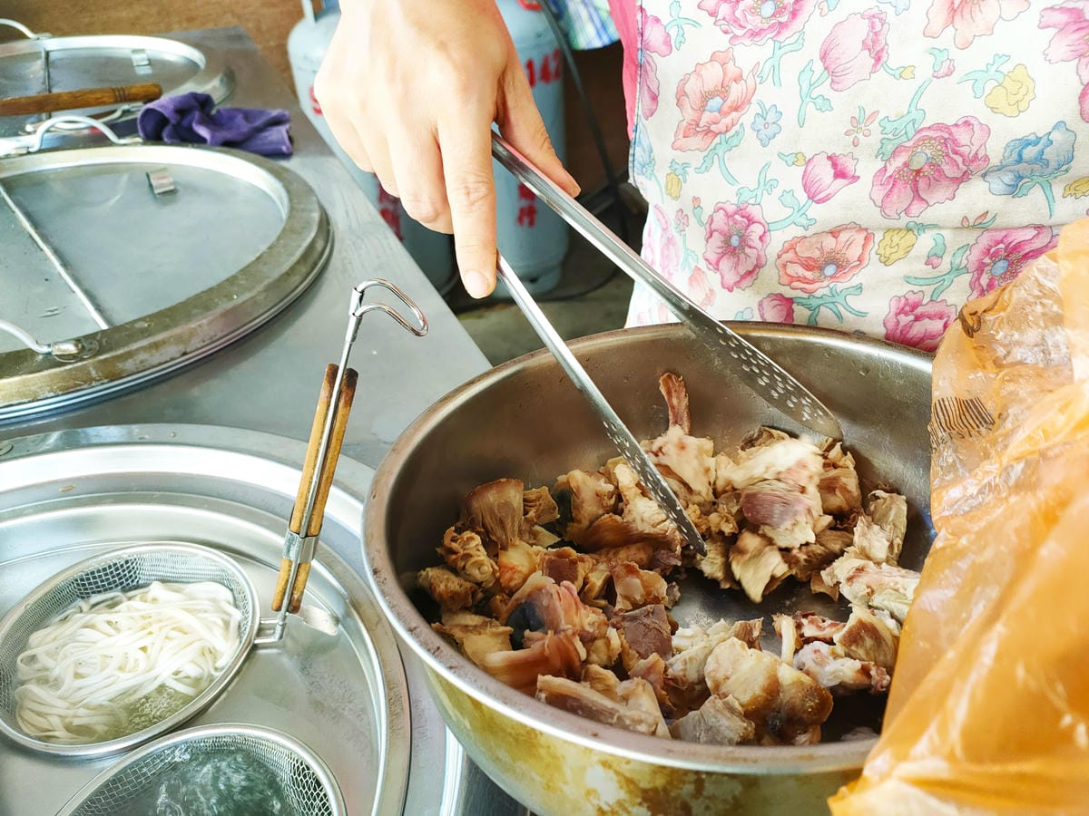 豬頭肉,大湖蚵仔麵線,豬頭肉麵,必吃大湖美食 豬頭肉,大湖蚵仔麵線,豬頭肉麵,必吃大湖美食,超高CP值