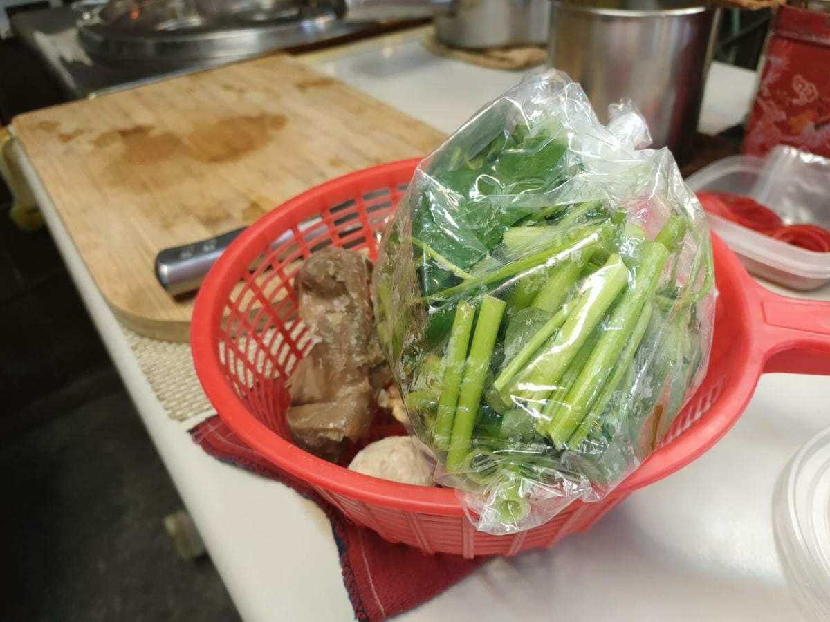 滷味配料,青菜,貢丸,雞胗,銅板價,台中滷味