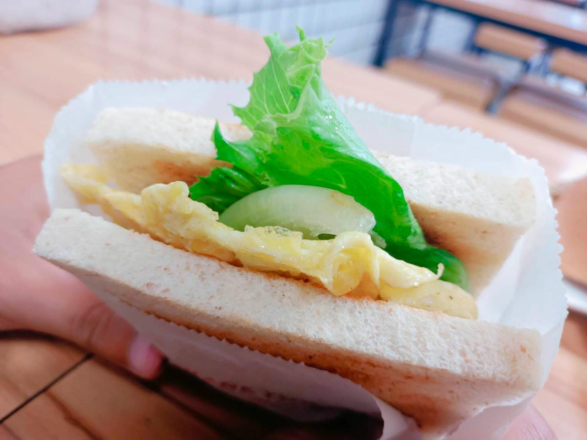 玉米蛋吐司,大湖早餐側面照,裕享食早午餐