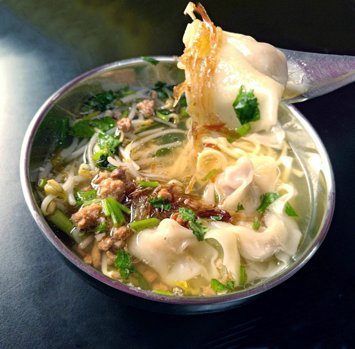 餛飩麵,精燉高湯,汶水美味小吃攤 餛飩麵,精燉高湯,汶水美味小吃攤