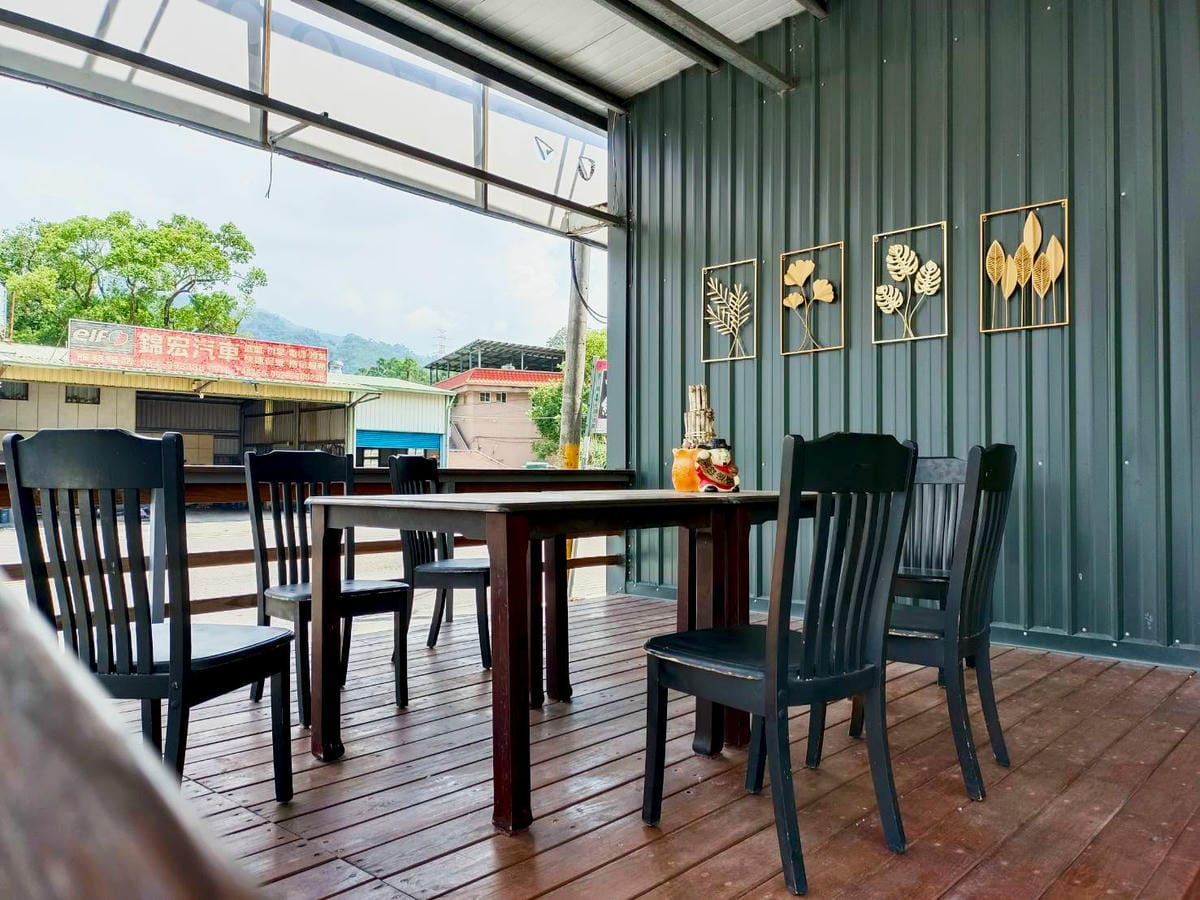 戶外座椅區,牛宮,店家環境介紹