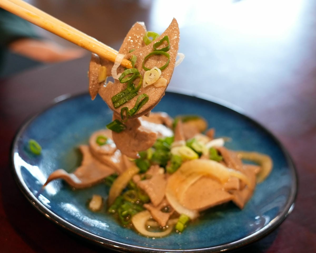 麻油嫩粉肝,牛宮小菜,餐點介紹