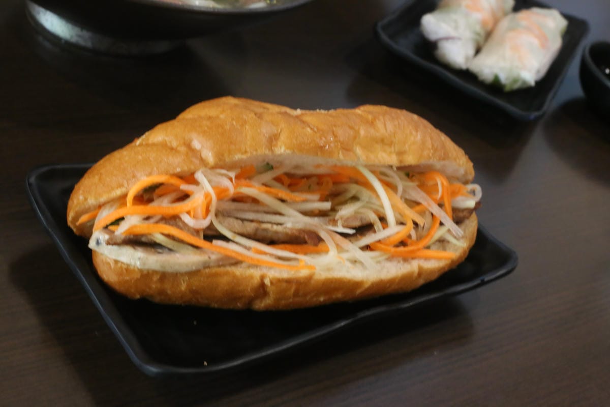 越式法國麵包,越南料理,拾越異國餐館 越式法國麵包,越南料理,拾越異國餐館