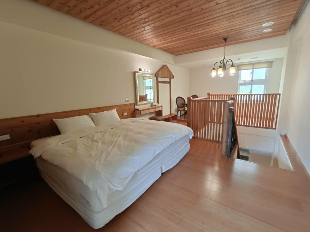 上層空間,夢想館4人房,大湖住宿推薦 上層空間,夢想館4人房,大湖住宿推薦