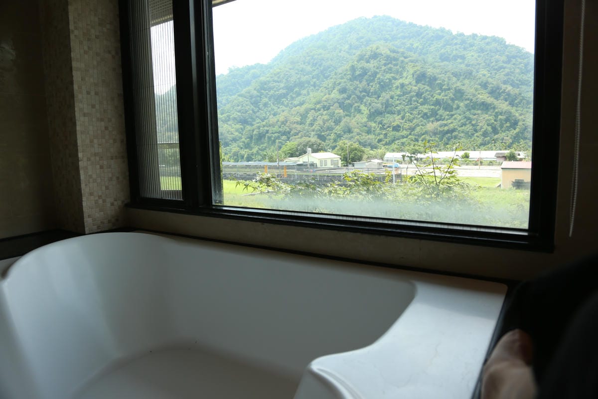 泡湯池,窗外風景,空間密碼4人房 泡湯池,窗外風景,空間密碼4人房