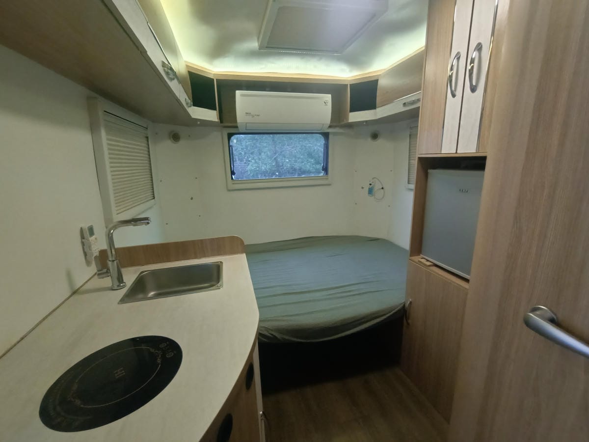 3人床鋪,露營車,溪河木露營區