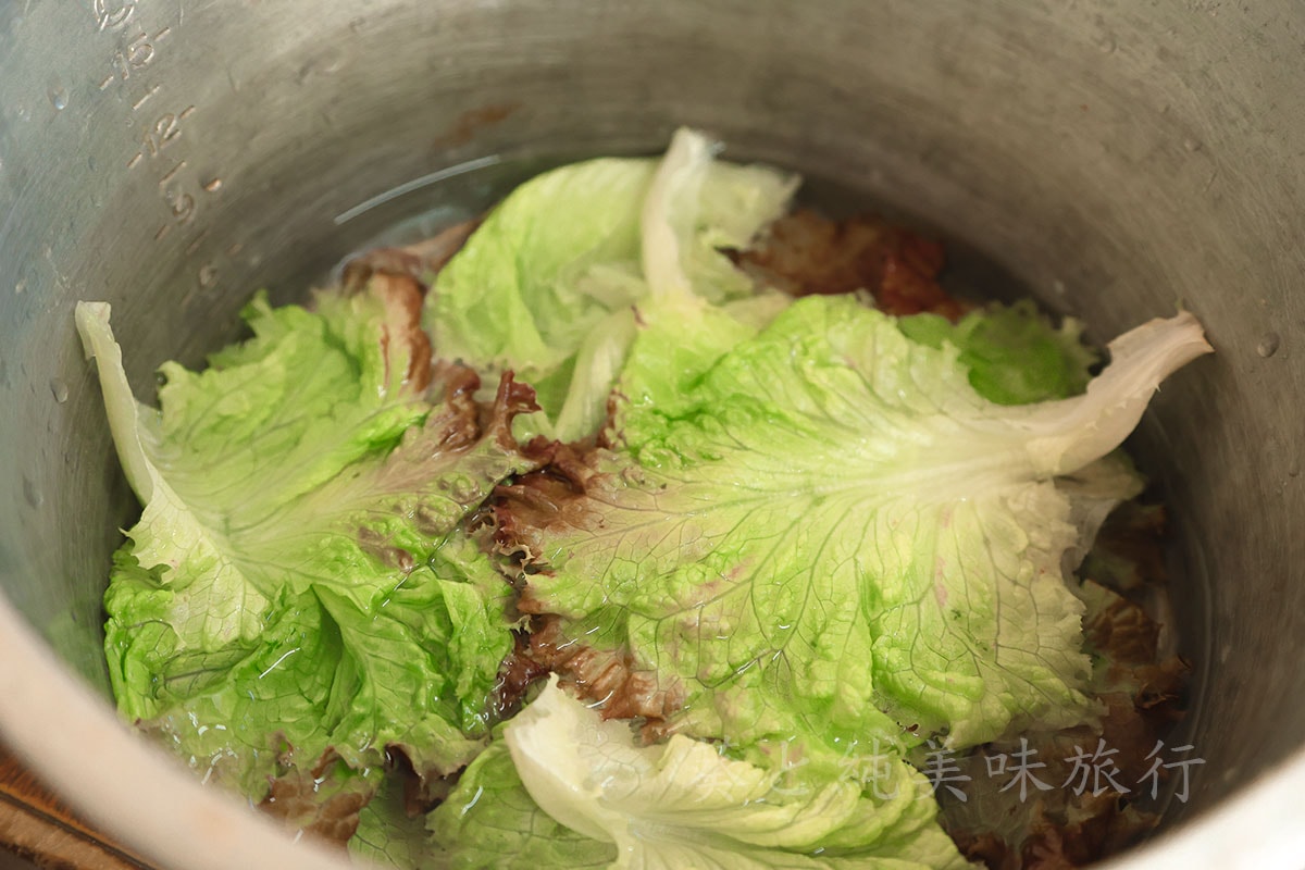 紅葉萵苣別只做沙拉！農村創意料理｜媽媽的雞肉捲做法分享